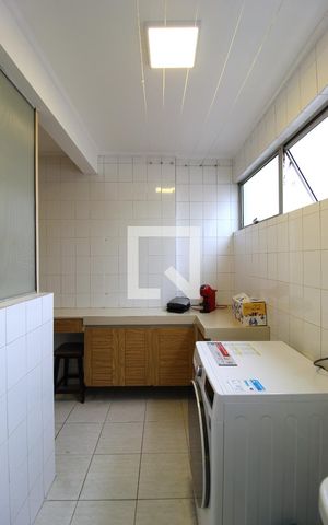 Apartamento à venda com 114m², 3 quartos e 1 vagaÁrea de Serviço