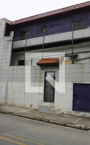 Casa para alugar com 70m², 2 quartos e 1 vagaFachada