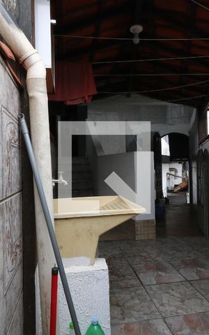 Casa para alugar com 70m², 2 quartos e 1 vagaÁrea de Serviço