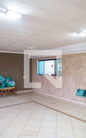 Casa à venda com 241m², 3 quartos e 3 vagasÁrea comum - Salão de festas