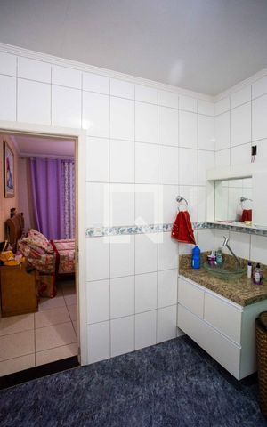 Casa à venda com 241m², 3 quartos e 3 vagasBanheiro da Suíte