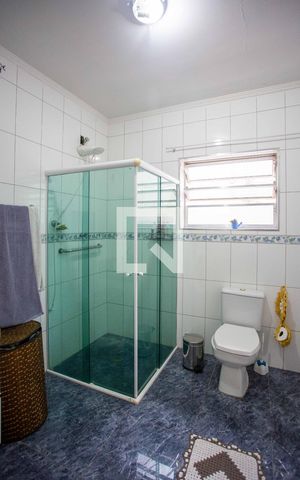 Casa à venda com 241m², 3 quartos e 3 vagasBanheiro da Suíte