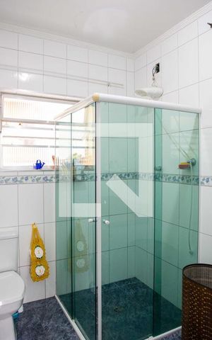 Casa à venda com 241m², 3 quartos e 3 vagasBanheiro Social