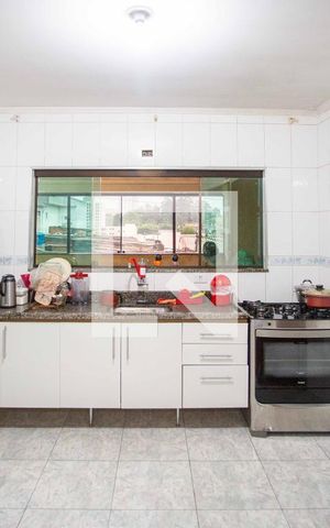 Casa à venda com 241m², 3 quartos e 3 vagasCozinha