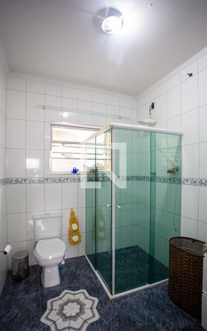 Casa à venda com 241m², 3 quartos e 3 vagasBanheiro Social