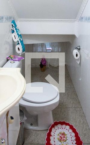 Casa à venda com 241m², 3 quartos e 3 vagasLavabo
