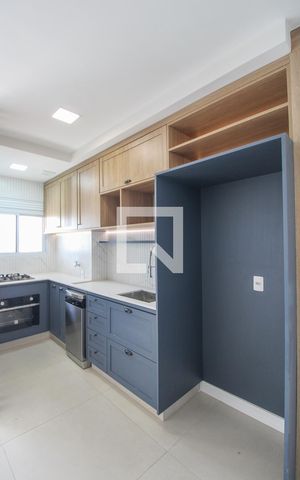 Apartamento para alugar com 110m², 2 quartos e 2 vagas Apartamento para alugar com 110m², 2 quartos e 2 vagasCozinha