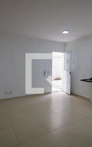 Casa de condomínio para alugar com 39m², 1 quarto e sem vagaSala