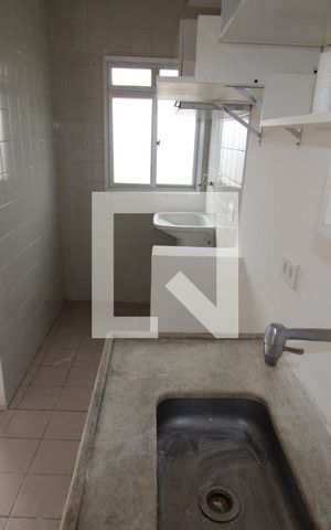 Apartamento para alugar com 35m², 1 quarto e 1 vagaSala / Cozinha