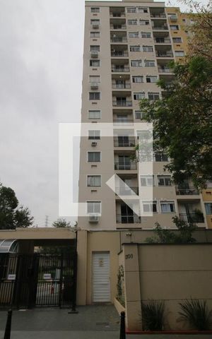 Apartamento para alugar com 44m², 2 quartos e 1 vagaFachada e portaria
