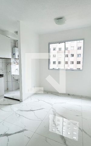 Apartamento para alugar com 36m², 2 quartos e sem vaga Apartamento para alugar com 36m², 2 quartos e sem vagaSala/cozinha