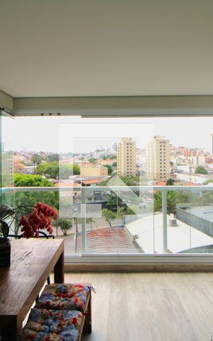 Apartamento à venda com 64m², 2 quartos e 1 vagaSala / Cozinha - Varanda