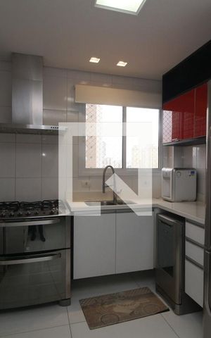 Apartamento para alugar com 135m², 3 quartos e 3 vagasCozinha
