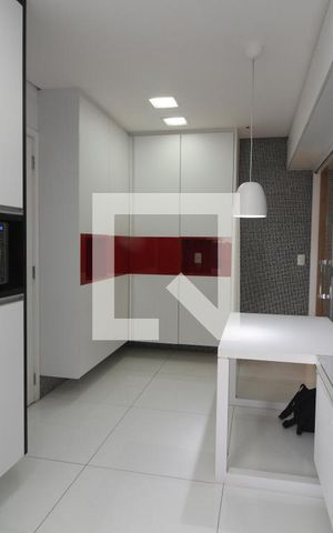 Apartamento para alugar com 135m², 3 quartos e 3 vagasCozinha
