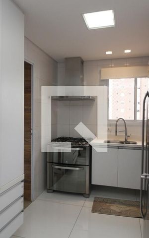 Apartamento para alugar com 135m², 3 quartos e 3 vagasCozinha