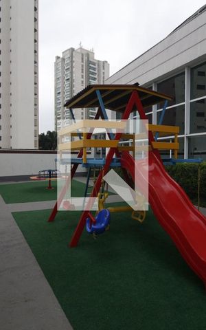 Apartamento para alugar com 135m², 3 quartos e 3 vagasÁrea comum - Playground