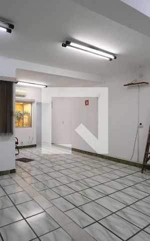 Casa à venda com 328m², 2 quartos e 2 vagasSuíte 1