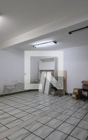 Casa à venda com 328m², 2 quartos e 2 vagasSuíte 1
