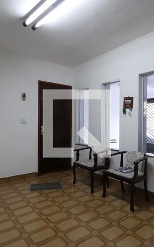 Casa à venda com 328m², 2 quartos e 2 vagasSala 1