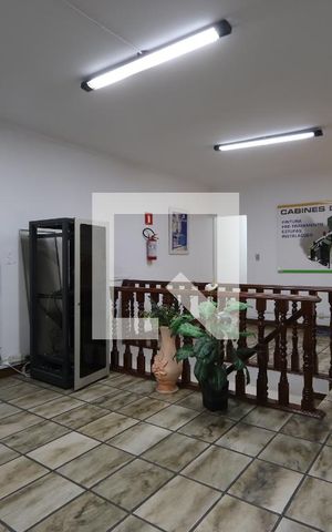 Casa à venda com 328m², 2 quartos e 2 vagasSala 3