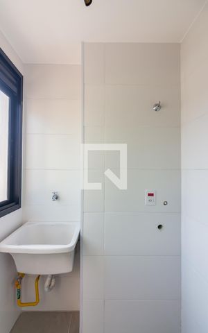 Apartamento à venda com 41m², 2 quartos e sem vaga Apartamento à venda com 41m², 2 quartos e sem vagaÁrea de Serviço
