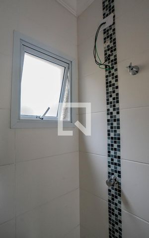 Apartamento à venda com 91m², 2 quartos e 2 vagas Apartamento à venda com 91m², 2 quartos e 2 vagasBanheiro da Suíte