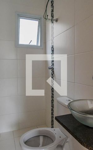 Apartamento à venda com 91m², 2 quartos e 2 vagas Apartamento à venda com 91m², 2 quartos e 2 vagasBanheiro da Suíte