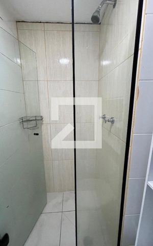 Apartamento à venda com 45m², 2 quartos e 1 vaga Apartamento à venda com 45m², 2 quartos e 1 vagaBanheiro Social