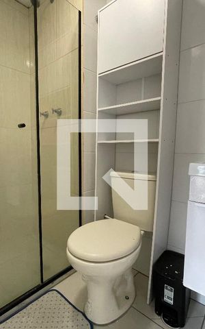 Apartamento à venda com 45m², 2 quartos e 1 vaga Apartamento à venda com 45m², 2 quartos e 1 vagaBanheiro Social