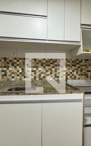 Apartamento à venda com 90m², 2 quartos e 1 vaga Apartamento à venda com 90m², 2 quartos e 1 vagaCozinha e Área de Serviço