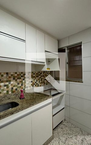 Apartamento à venda com 90m², 2 quartos e 1 vaga Apartamento à venda com 90m², 2 quartos e 1 vagaCozinha e Área de Serviço