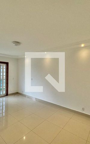 Apartamento à venda com 90m², 2 quartos e 1 vaga Apartamento à venda com 90m², 2 quartos e 1 vagaSala