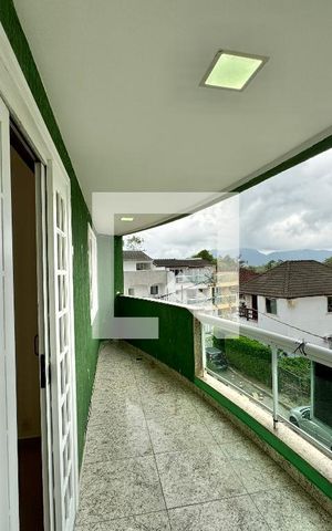 Apartamento à venda com 90m², 2 quartos e 1 vaga Apartamento à venda com 90m², 2 quartos e 1 vagaVaranda
