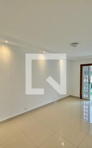 Apartamento à venda com 90m², 2 quartos e 1 vaga Apartamento à venda com 90m², 2 quartos e 1 vagaSala