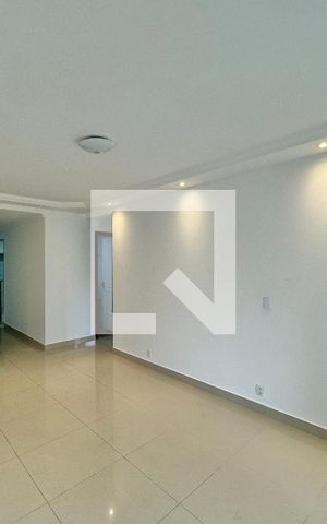 Apartamento à venda com 90m², 2 quartos e 1 vaga Apartamento à venda com 90m², 2 quartos e 1 vagaSala