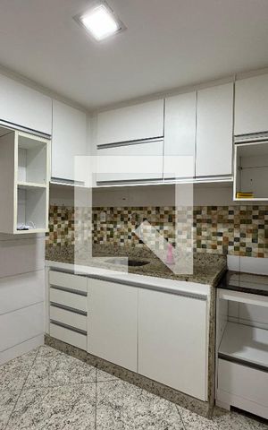Apartamento à venda com 90m², 2 quartos e 1 vaga Apartamento à venda com 90m², 2 quartos e 1 vagaCozinha e Área de Serviço