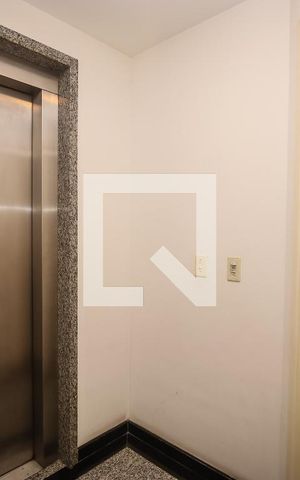 Apartamento à venda com 94m², 2 quartos e 2 vagasHall Social