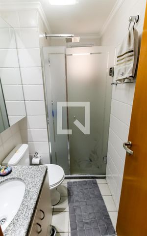 Apartamento para alugar com 78m², 3 quartos e 2 vagas Apartamento para alugar com 78m², 3 quartos e 2 vagasBanheiro da Suíte