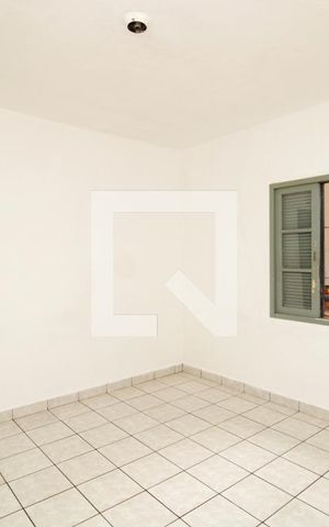 Casa para alugar com 45m², 1 quarto e sem vagaQuarto