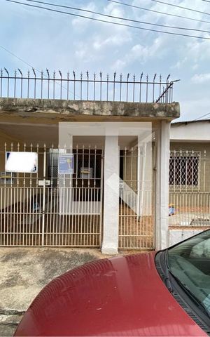 Casa para alugar com 45m², 1 quarto e sem vagaFachada com plaquinha