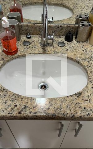 Apartamento à venda com 370m², 4 quartos e 3 vagas Apartamento à venda com 370m², 4 quartos e 3 vagasSuíte 4 - Banheiro