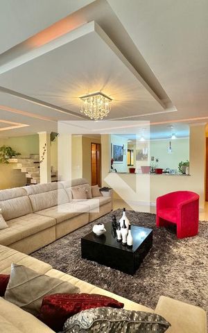 Apartamento à venda com 370m², 4 quartos e 3 vagas Apartamento à venda com 370m², 4 quartos e 3 vagasSala