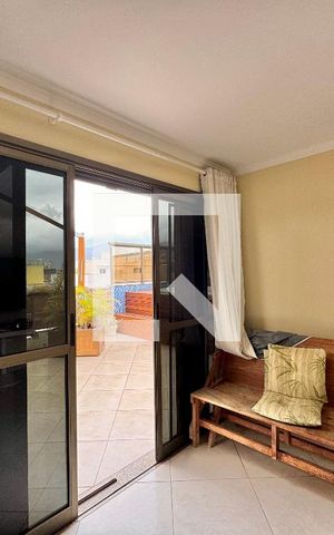 Apartamento à venda com 370m², 4 quartos e 3 vagas Apartamento à venda com 370m², 4 quartos e 3 vagasSala - Segundo andar