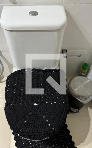 Apartamento à venda com 370m², 4 quartos e 3 vagas Apartamento à venda com 370m², 4 quartos e 3 vagasSuíte 1 - Banheiro