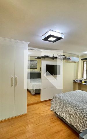 Apartamento à venda com 370m², 4 quartos e 3 vagas Apartamento à venda com 370m², 4 quartos e 3 vagasSuíte 3