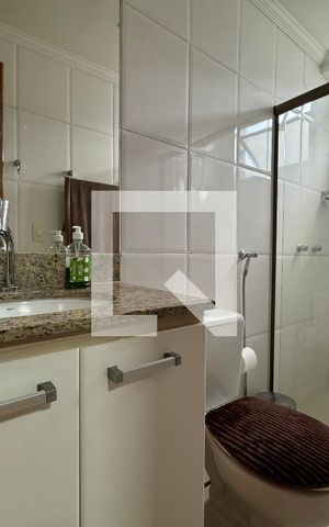 Apartamento à venda com 370m², 4 quartos e 3 vagas Apartamento à venda com 370m², 4 quartos e 3 vagasSuíte 2 - Banheiro