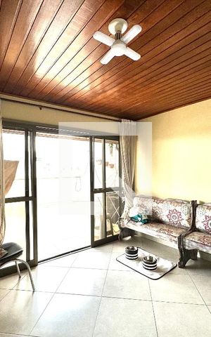 Apartamento à venda com 370m², 4 quartos e 3 vagas Apartamento à venda com 370m², 4 quartos e 3 vagasSala 2 - Segundo andar
