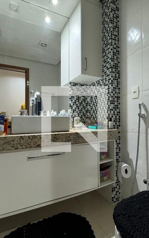 Apartamento à venda com 370m², 4 quartos e 3 vagas Apartamento à venda com 370m², 4 quartos e 3 vagasSuíte 1 - Banheiro
