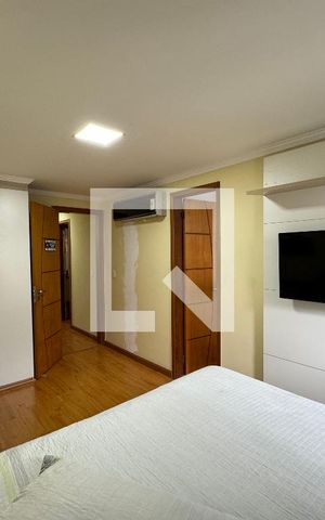 Apartamento à venda com 370m², 4 quartos e 3 vagas Apartamento à venda com 370m², 4 quartos e 3 vagasSuíte 2
