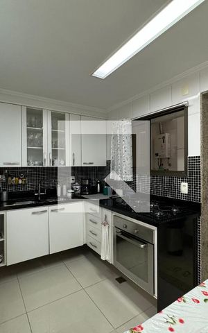 Apartamento à venda com 370m², 4 quartos e 3 vagas Apartamento à venda com 370m², 4 quartos e 3 vagasCozinha